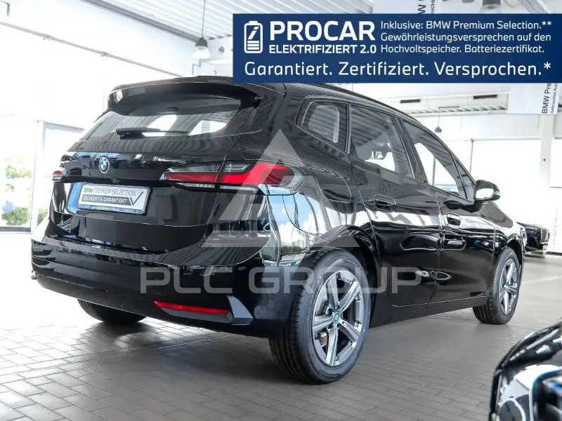 2025 BMW 218