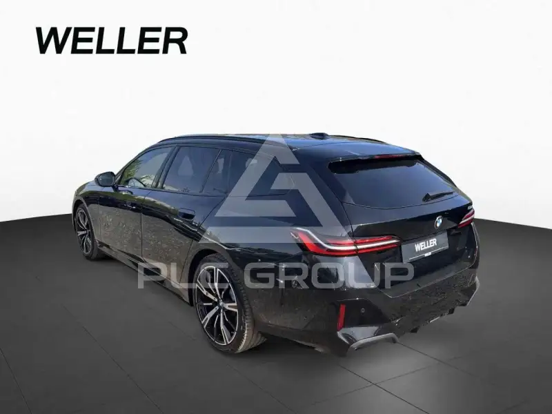 2025 BMW 523
