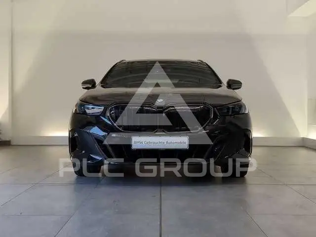 2025 BMW 523