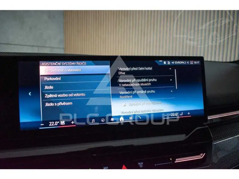 2025 BMW 523