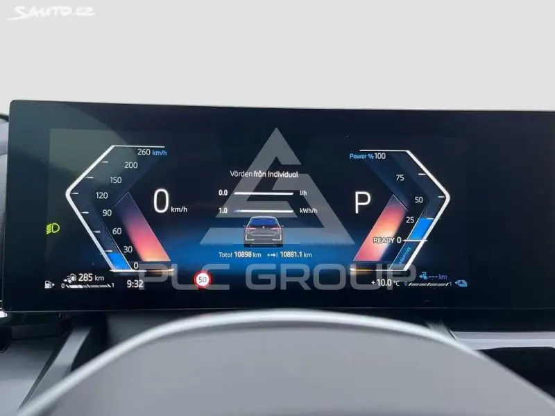 2025 BMW 523