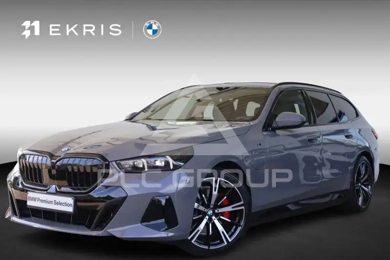 2025 BMW 523