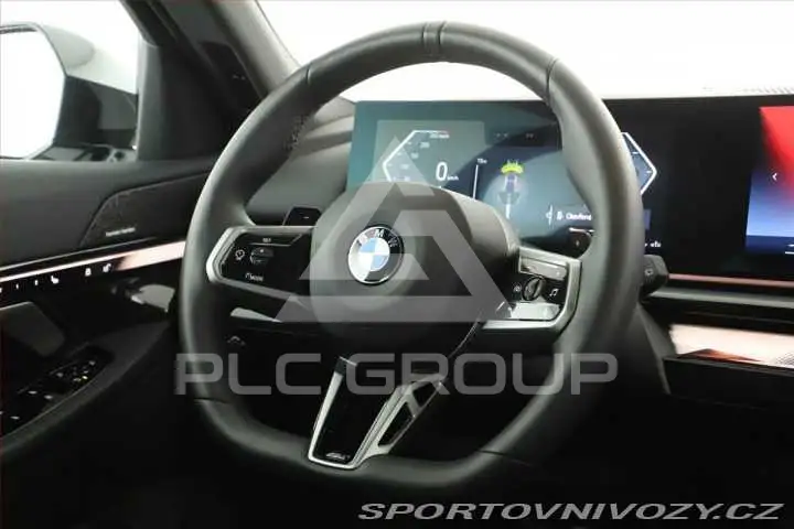 2025 BMW 523