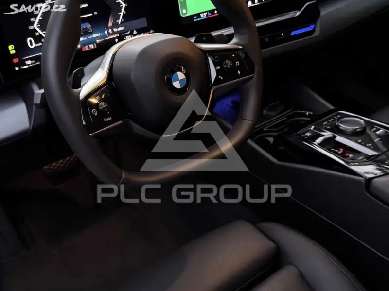 2025 BMW 523