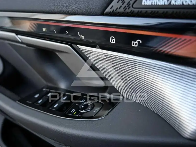 2025 BMW 523