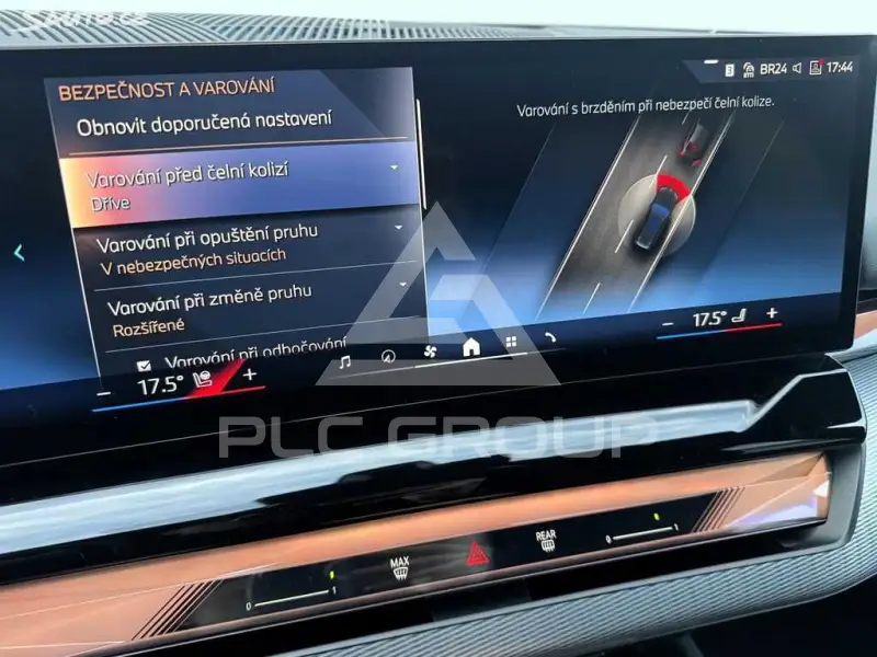 2025 BMW 523