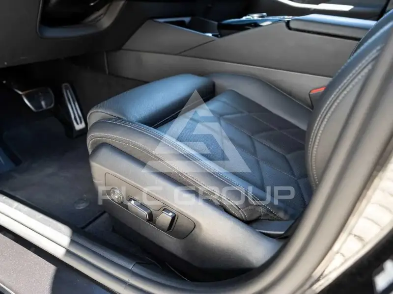 2025 BMW 523