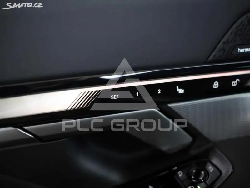2025 BMW 523