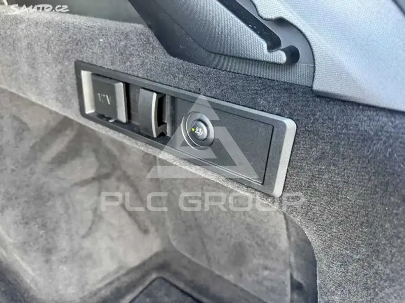 2025 BMW 330