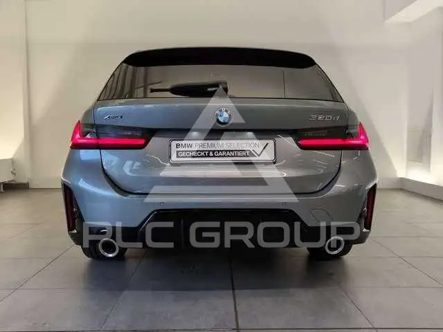 2025 BMW 330