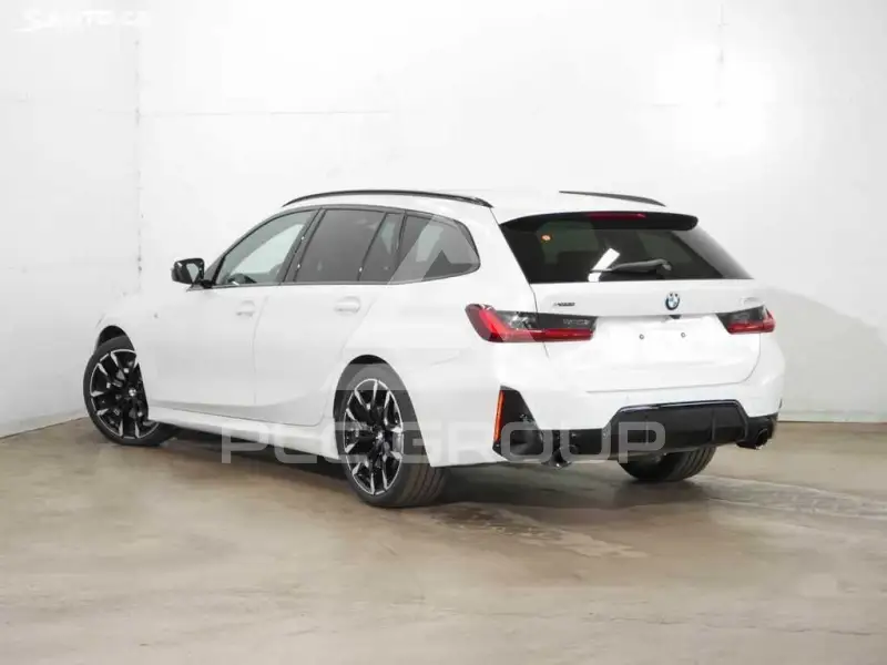 2025 BMW 330