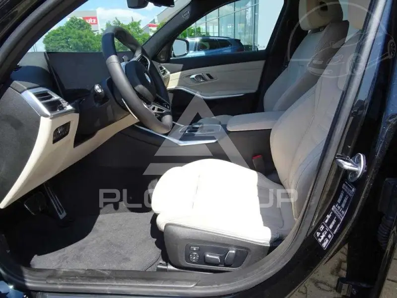 2025 BMW 330