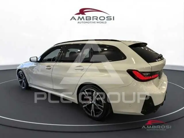 2025 BMW 330