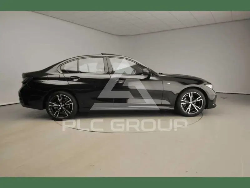 2025 BMW 330