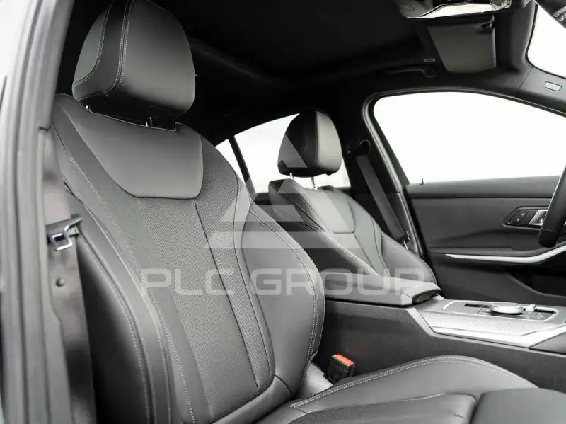2025 BMW 330