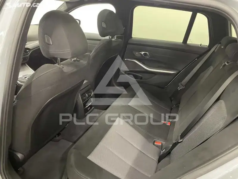 2025 BMW 330
