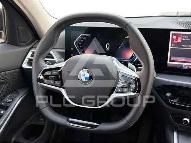 2025 BMW 330