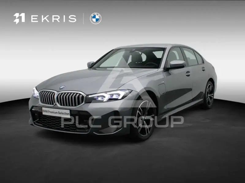 2025 BMW 330