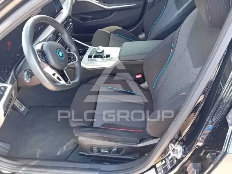 2025 BMW 330