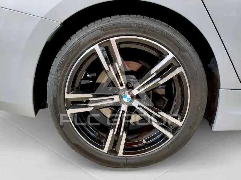 2025 BMW 330