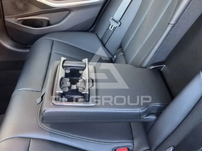 2025 BMW 330