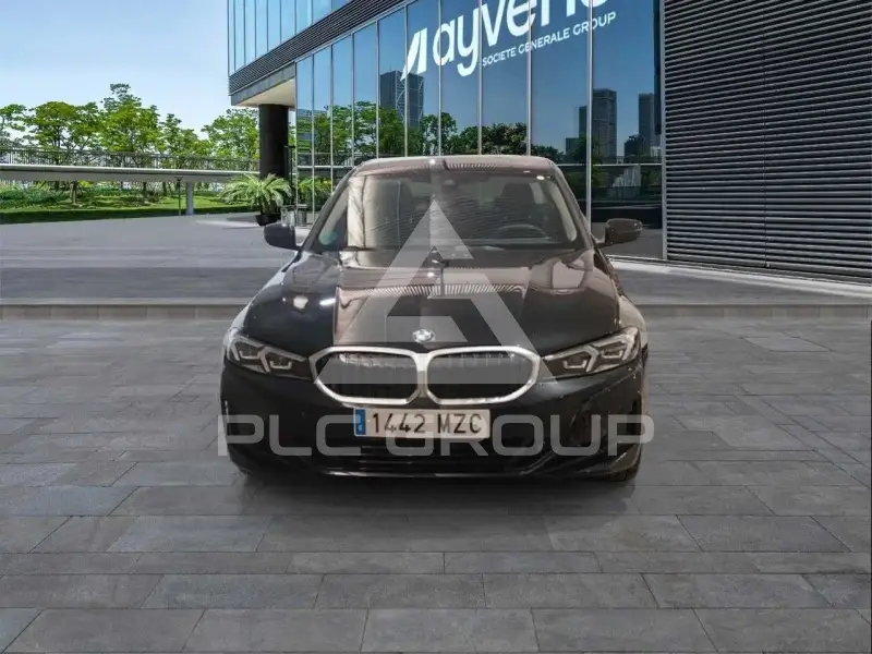 2025 BMW 330