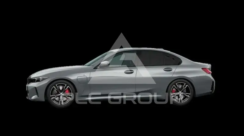 2025 BMW 330