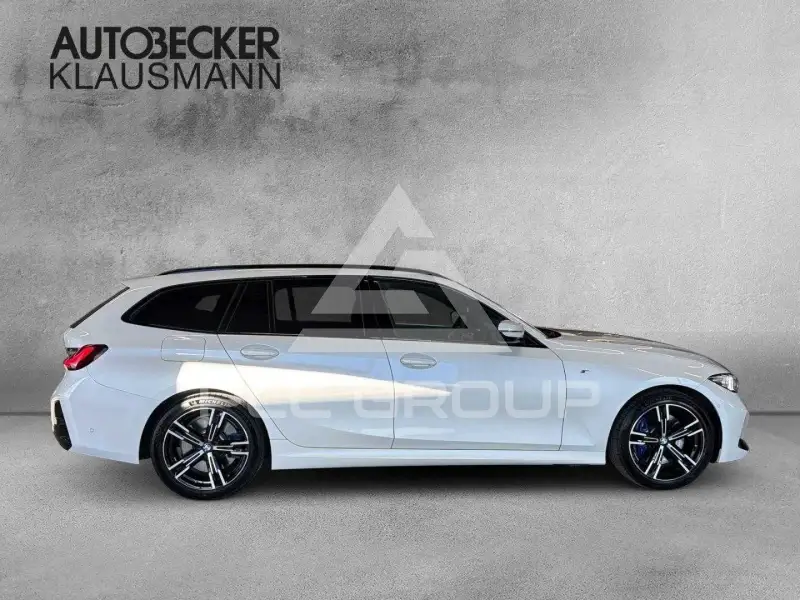 2025 BMW 330