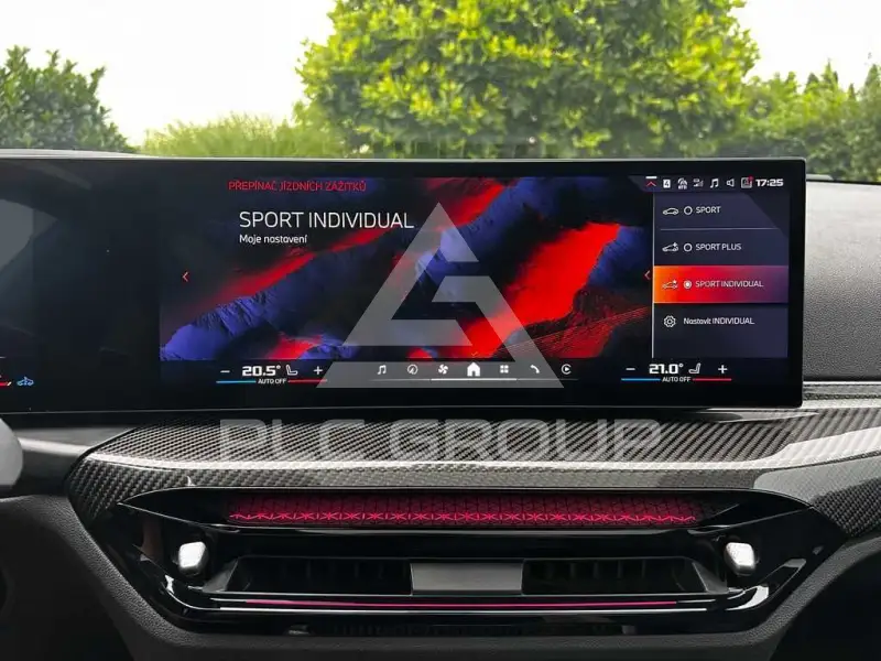 2025 BMW 330