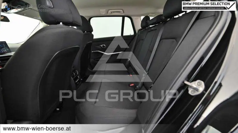 2025 BMW 330