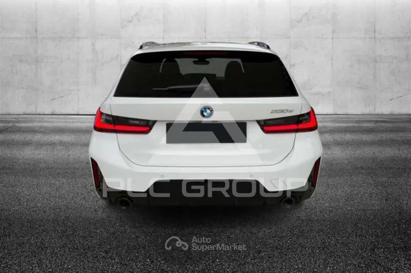 2025 BMW 330