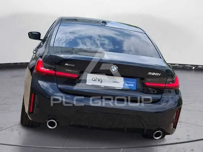 2025 BMW 330