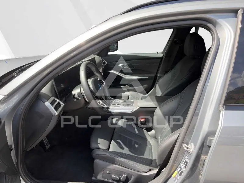 2025 BMW 330