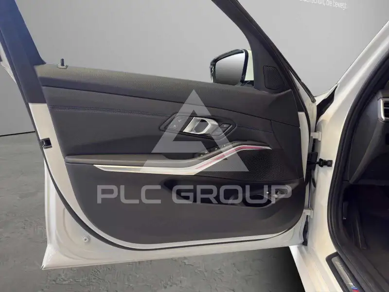2025 BMW 330