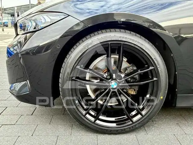 2025 BMW 330