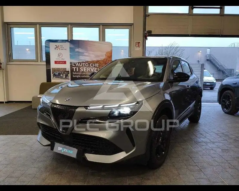 2025 BMW 330