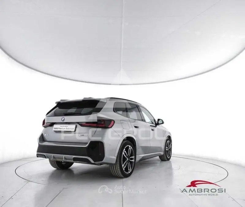 2025 BMW X1