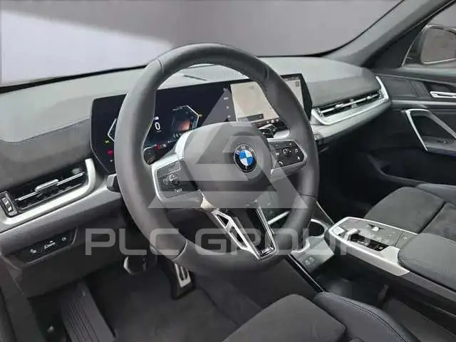 2025 BMW X1