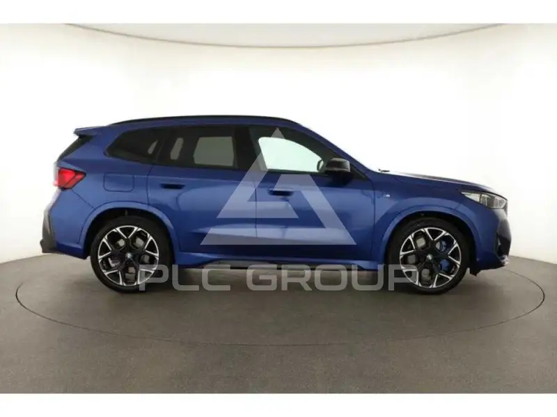 2025 BMW X1
