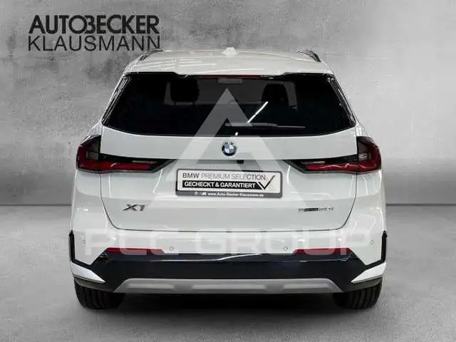 2025 BMW X1