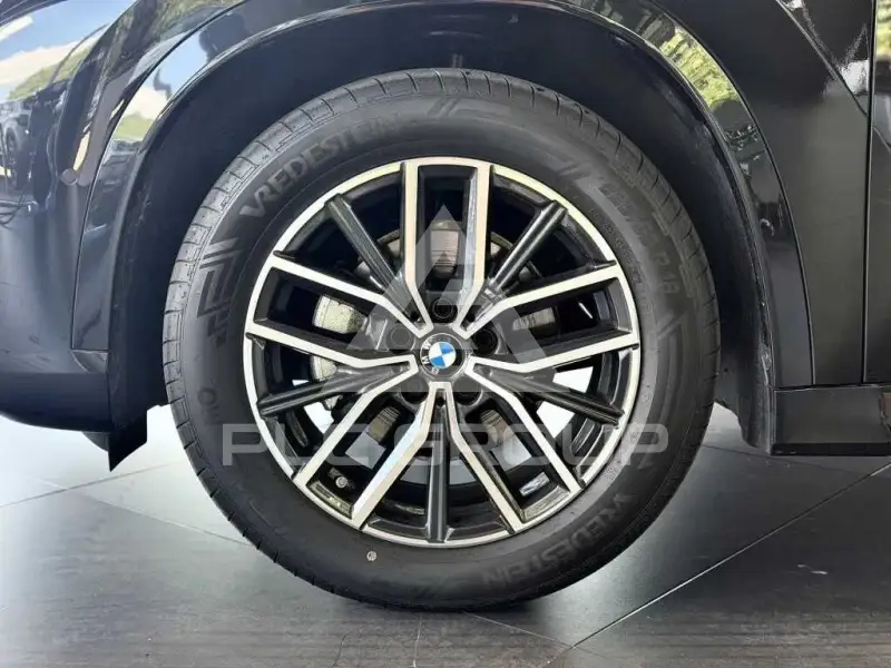 2025 BMW X1