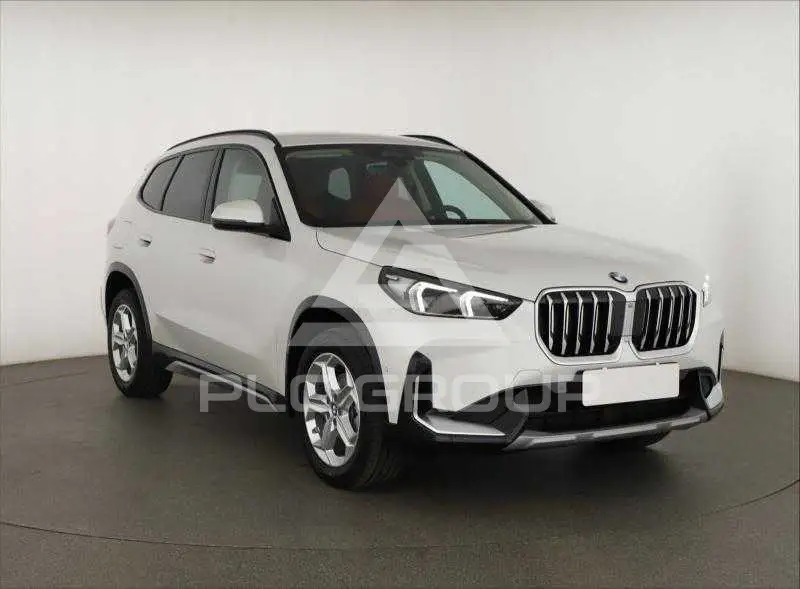 2025 BMW X1
