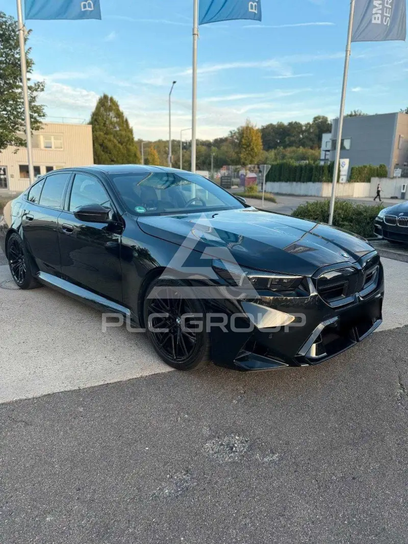 2025 BMW M5