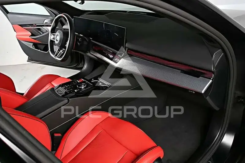 2025 BMW M5