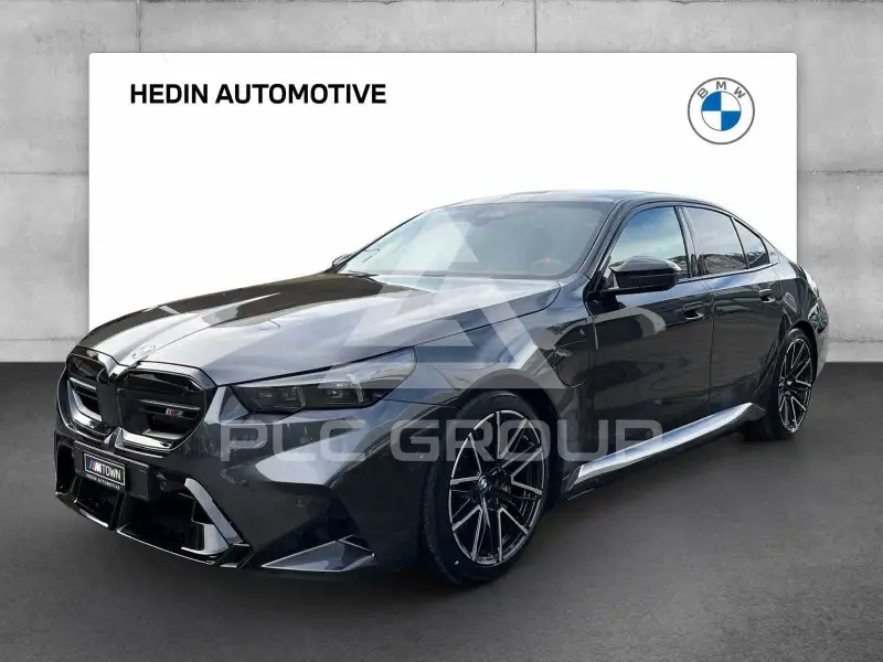2025 BMW M5
