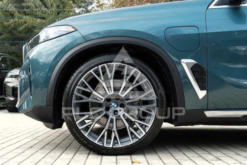 2025 BMW X5