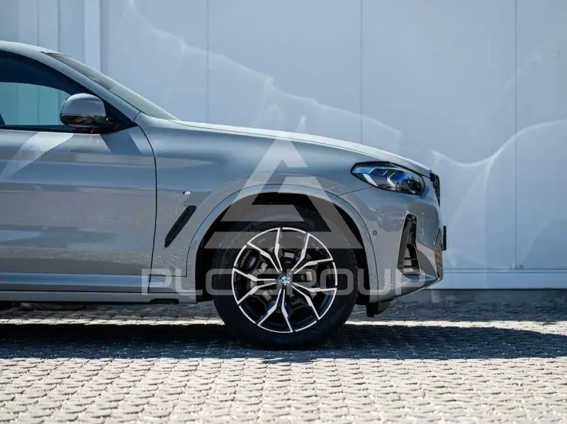 2025 BMW X4