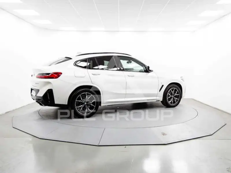 2025 BMW X4