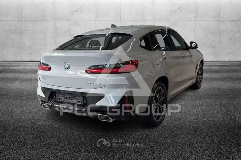 2025 BMW X4
