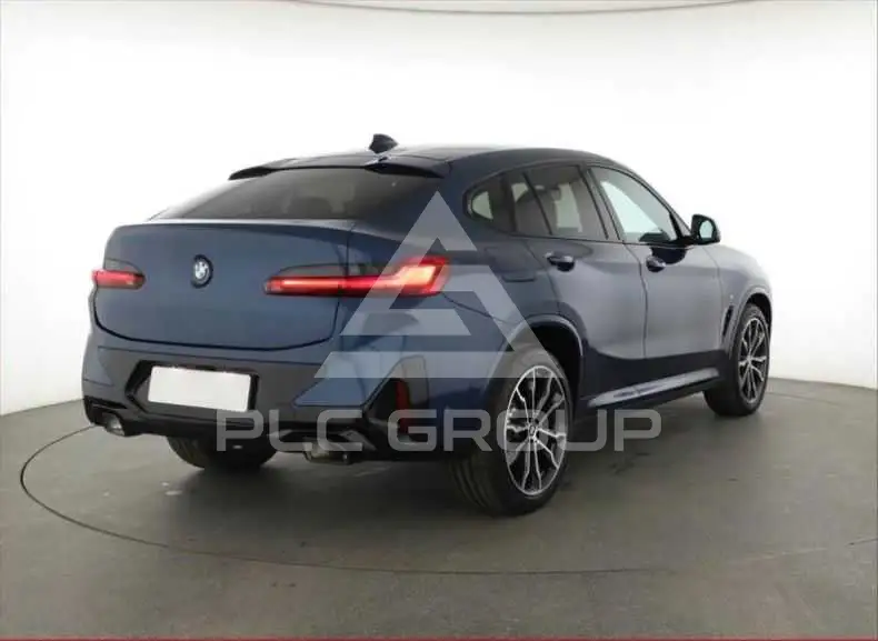 2025 BMW X4